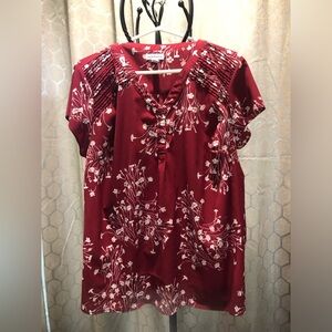 Floral Burgundy Top  2X  Croft and Borrow